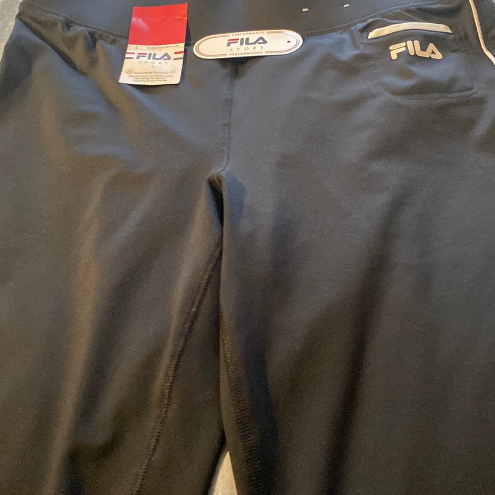 Workout shorts to the knee